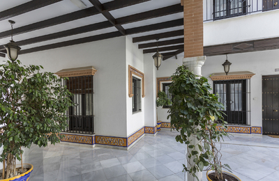 Santa Catalina Patio Andaluz Moderno 8 Bajo L - 9